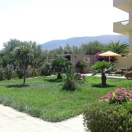 Stork Hotel-2